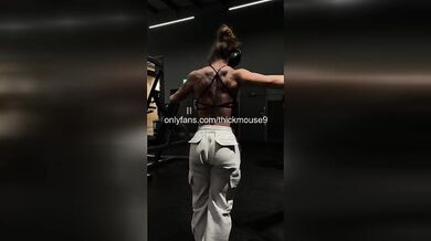 TikTok Live GRWM Fail: 18yo Virgin Ass Double Gaped Live