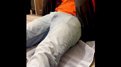 Plumber Gets Oily Footjob Solejob Toejob As Compensation