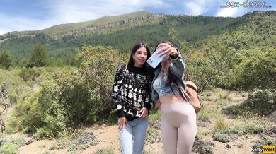 Tourists Accidentally Flashed Their Pussies to Strangers and Got Fucked in Nature