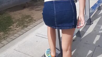 Public extreme milf show her tight pussy