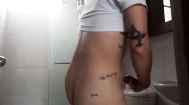 BEAUTIFUL LATINAS MASTURBATE THEIR PUSSIES