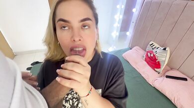 POV: Latina Rubia de CULO Grande