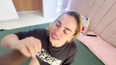 POV: Latina Rubia de CULO Grande