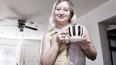 HELLO JERK OFF ASSHOLES • Fetish • Femdom • Tea Ceremony Luddo Vicka