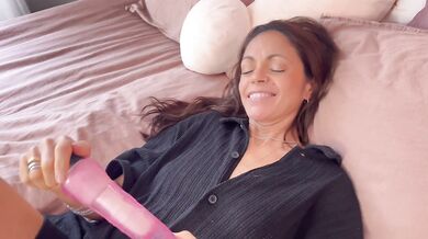 I got lucky filming my hot wife while she was masturbating
