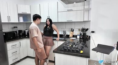 Me follo a escondidas a la amiga de mi novia a sus espaldas