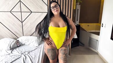 ME DESCUBREN GRABÁNDOME Y TERMINA EN UNA GRAN FOLLADA