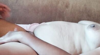 Nilaplap Ni Kagawad Ang Utong Ni Wifey Sunulit Habang Wala Si Hubby
