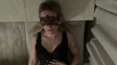 Mommy Elizabeth got cum in her pussy