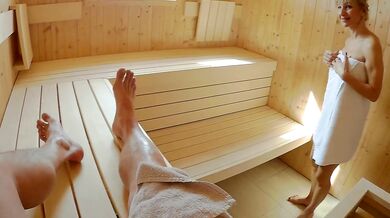 I caught a guy jerking off his dick in the sauna, so I gave him a blowjob.