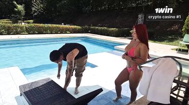 Alejandra Palacios fucks her gardener hard