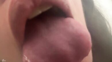 ASMR - Actual Lens Licking, Kisses, Tongue Sounds, Mouth Sounds EmmaTASMR