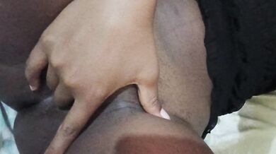 Secretly masturbating in my friend's bed, watch me squirt
