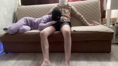 Hot homemade sex while watching a movie and a big cumshot on her face