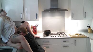 Big Ass Fucking While Cooking