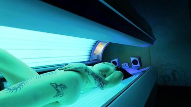 stranger gets to control my Lush while in the tanning bed