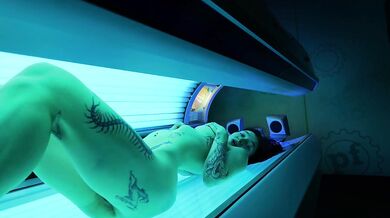 stranger gets to control my Lush while in the tanning bed