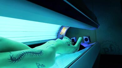 stranger gets to control my Lush while in the tanning bed