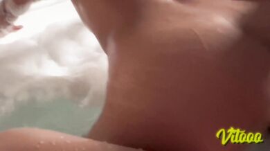 My girlfriend's sex session in the water, Latina with a big ass