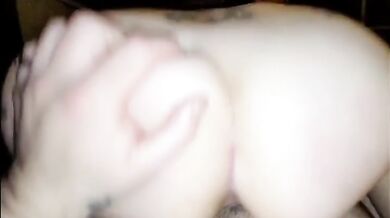 She loves to deepthroat