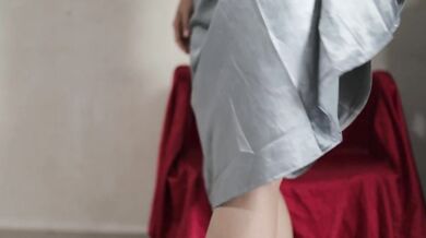 CEWEK INDO PAKAI DRESS SATIN SEXY BANGET, APALAGI MEMEKNYA DI LIHATIN