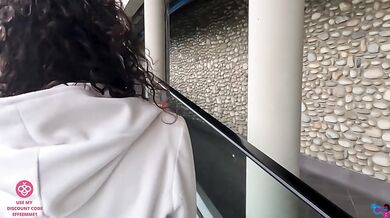 Italian girl fucks and squirts after playing with Honey Play Box sex toys in her pussy