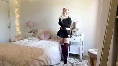 This Outfit Is Way Too Distracting