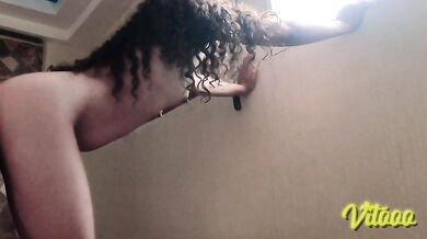 Look how my girlfriend makes me cum when she's on all fours