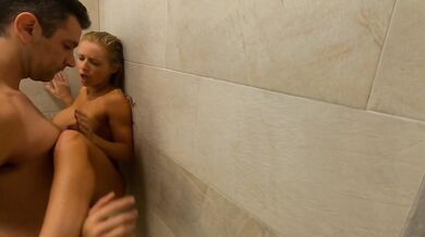 Caught My Friend's Wife In The Shower And She Wanted Dick