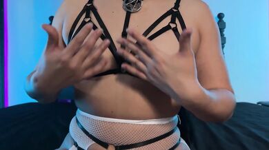 Edging | Arruinando mi propio orgasmo | Reaccionando a una CHICA TRANS DAISY TAYLOR | Astarioth
