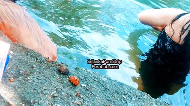(සිංහල voice ),අල්ලපු ගෙදර එකීට හුකන්න ටෝක් කරා...srilankan outdoor couple.. with dirty talk.... cumshot .............................................