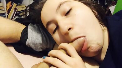 I Lay on His Lap and Get Some Cum!:)
