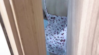 Ngintip Mama Tiriku Yang Sedang Mandi