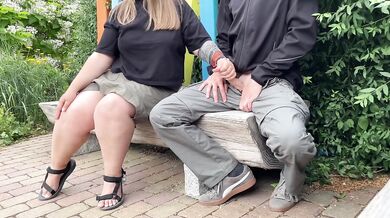 I got a unique handjob from my stepmom on the street