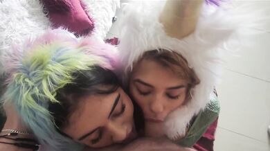 Lucky Gringo gets his dick sucked by 2 cosplay girls