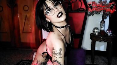 Extreme Deepthroat Slut Goth Girl