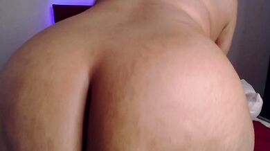 Playing with the ass and an anal plug the black girl has an orgasm