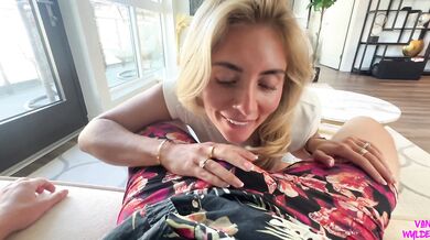 British Blonde IG Influencer Needs Cock for Her Onlyfans - Bonnie Blue