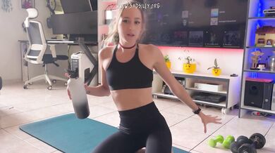 My roommate fucks me during my workout! French Hard