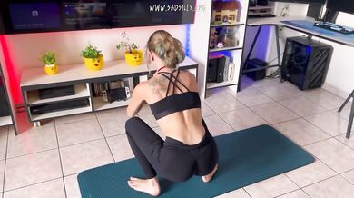 My roommate fucks me during my workout! French Hard