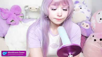 Cute Egirl Waifu Deepthroats Dildo SLOPPY