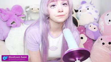 Cute Egirl Waifu Deepthroats Dildo SLOPPY