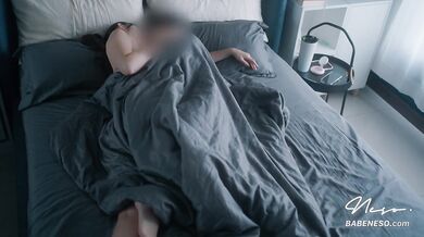 Waking him up with my juicy ass