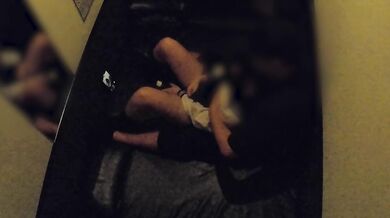 "Watch me...?" A high school girl films herself using a vibrator at a manga cafe to show off to her boyfriend | Amateur