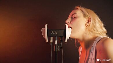 ASMR Close Up Juicy Ear Licking by Elsa (3Dio, 4K)
