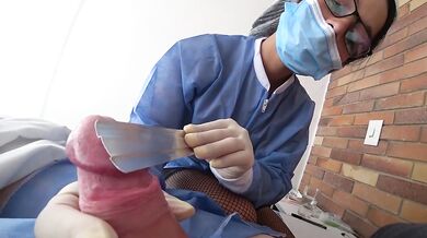 ANAL NURSE: Slut checked my dick for suitability and showet big GAPE ASS