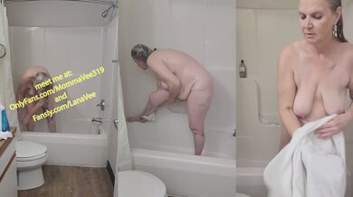 Sexy Mature Takes A Shower!