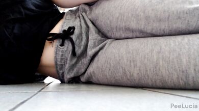 PEEGASM ! AFTER HOLDING 1 HOUR I finally relaxed and peeing completely LISTEN ME intimate