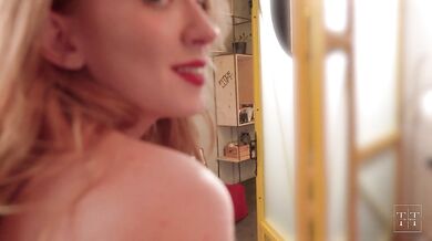 Sensual sex with two cuties