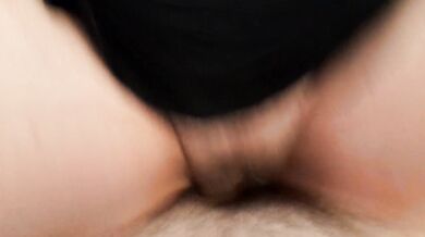 Matura italiana si fa scopare con sborrata-POV-Italian mature gets fucked with cumshot